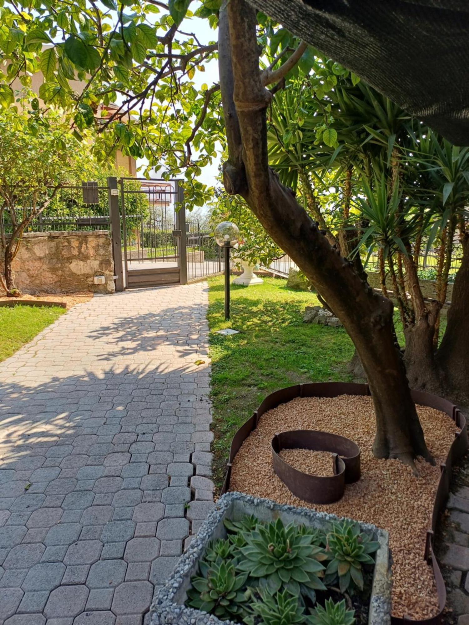 Oma Margareta Apartment Limone sul Garda Exterior photo